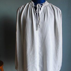 Ann Taylor Factory Women's White With Navy Pattern Tie Neck Long Sleeve Blouse ~